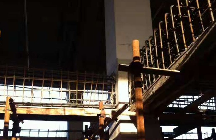 京山一厂房梁柱截面加大施工